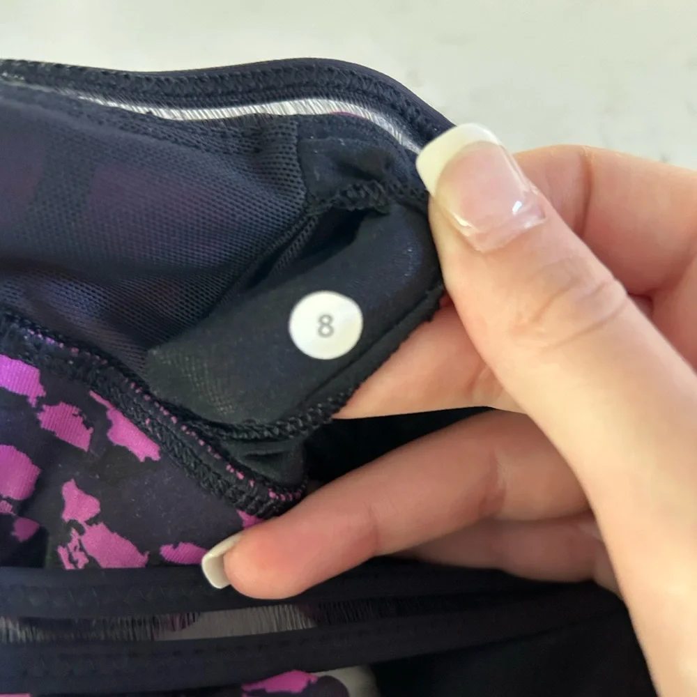 Lululemon Straight Up Bra, Size 8 - Picture 6 of 6